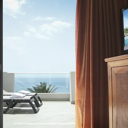 Adrián Roca Nivaria 5*