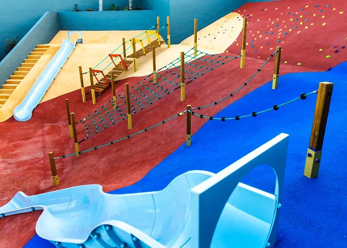 ホテル ロカ ニヴァリア グラン