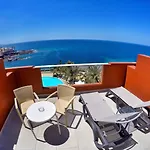 Adrian Roca Nivaria Hotel