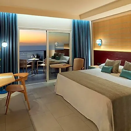 Adrian Roca Nivaria Hotel 5*