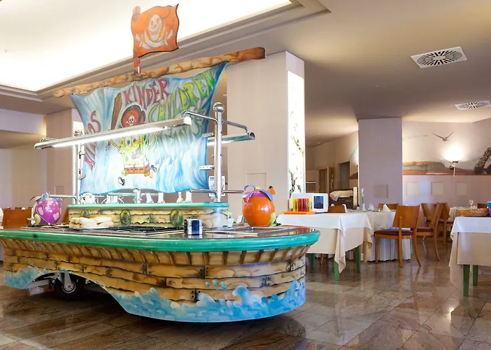 Adrián Roca Nivaria Hotel 5*