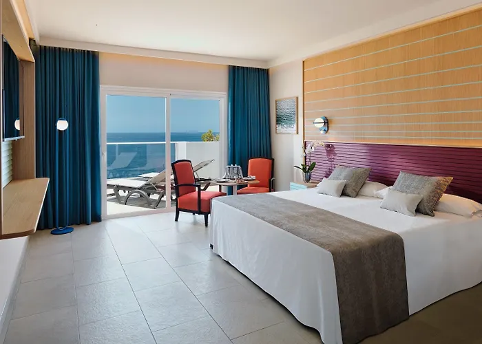 Adrian Roca Nivaria 5*