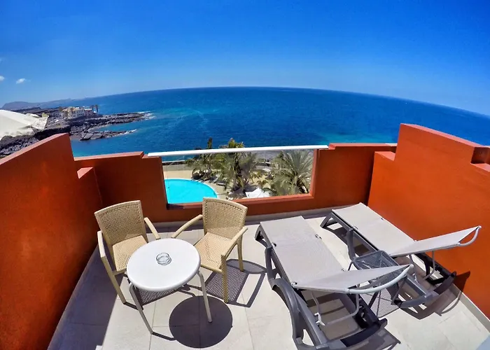 Adrian Roca Nivaria Hotel